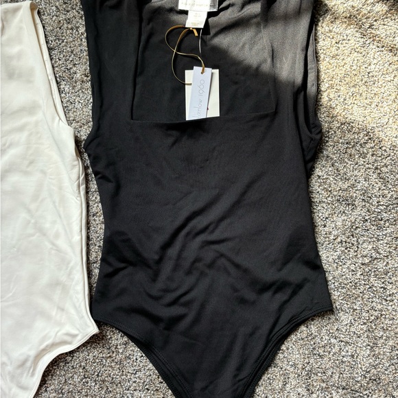 Bodysuits - Picture 3 of 4